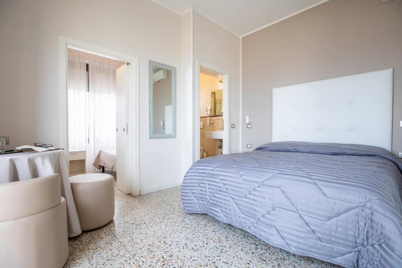 Hotel Deanna Bellaria-Igea Marina Eksteriør bilde