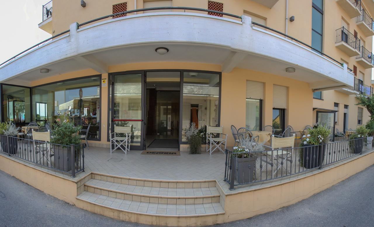 Hotel Deanna Bellaria-Igea Marina Eksteriør bilde